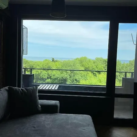 Апартамент Sea Scenery Бургас